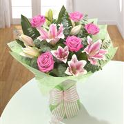Classic Bouquet of Roses &amp; Lillies