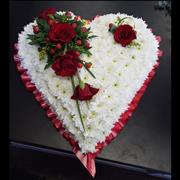Traditional Based Heart With Spray