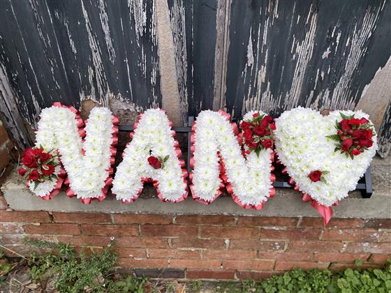 Nan Lettering NAN Letters with Floral Heart | Rays Florist Local Funeral Tributes